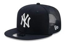 Load image into Gallery viewer, New York Yankees New Era MLB 9FIFTY 950 Mesh Trucker Snapback Cap Hat Navy Crown/Visor White Logo 
