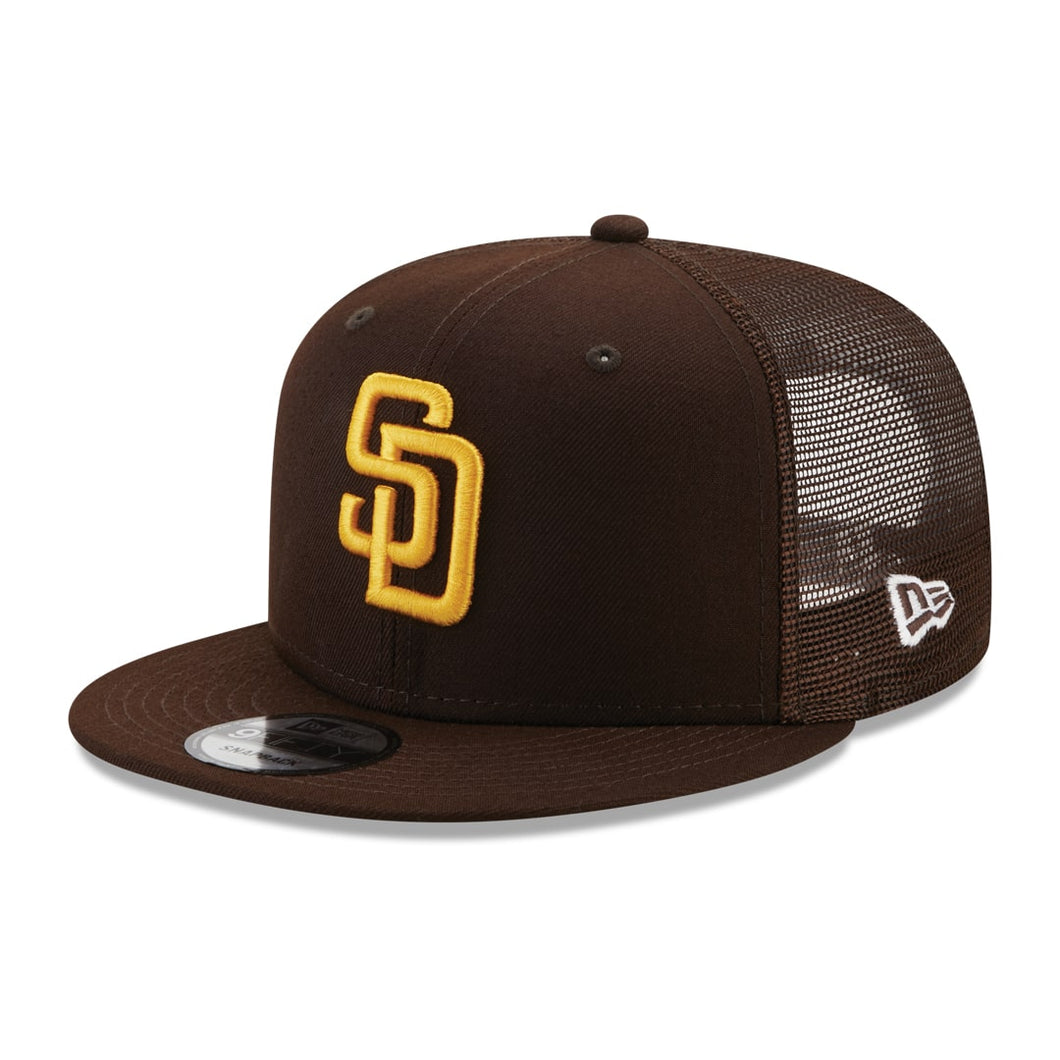 San Diego Padres New Era MLB 9FIFTY 950 Mesh Trucker Snapback Cap Hat Dark Brown Crown/Visor Yellow Logo