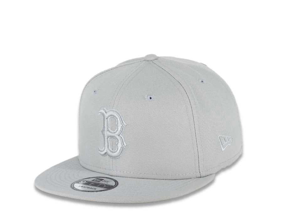 Boston Red Sox New Era MLB 9FIFTY 950 Snapback Color Pack Cap Hat Medium Silver Crown/Visor Medium Silver Logo 
