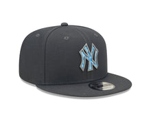Load image into Gallery viewer, New York Yankees New Era MLB 9FIFTY 950 Snapback Cap Hat Dark Gray Crown/Visor Sky Blue/Gray Logo (2022 Father&#39;s Day)
