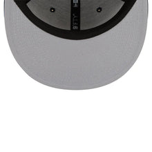 Load image into Gallery viewer, New York Yankees New Era MLB 59FIFTY 5950 Fitted Cap Hat Navy Crown/Visor Team Color Logo with 27x Crown Rose (Crown Champs)
