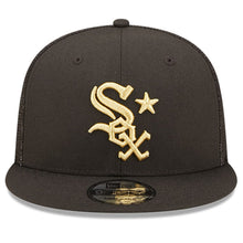 Load image into Gallery viewer, Chicago White Sox New Era MLB 9FIFTY 950 Mesh Trucker Snapback Cap Hat Black Crown/Visor Metallic Gold Logo with Star 2022 All-Star Game Side Patch (2022 All-Star Game On-Field)
