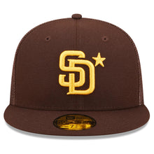 Load image into Gallery viewer, San Diego Padres New Era MLB 59FIFTY 5950 Mesh Trucker Fitted Cap Hat Brown Crown/Visor Team Color Logo with Star 2022 All-Star Game Side Patch (2022 All-Star Game Workout)
