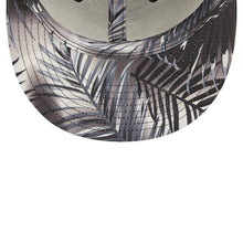 Load image into Gallery viewer, Chicago White Sox New Era MLB 9FIFTY 950 Mesh Trucker Snapback Cap Hat Black Crown/Visor Team Color Logo with Star 2022 All-Star Game Side Patch (2022 All-Star Game)
