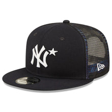 Load image into Gallery viewer, New York Yankees New Era MLB 9FIFTY 950 Mesh Trucker Snapback Cap Hat Navy Crown/Visor Team Color Logo with Star 2022 All-Star Game Side Patch (2022 All-Star Game)
