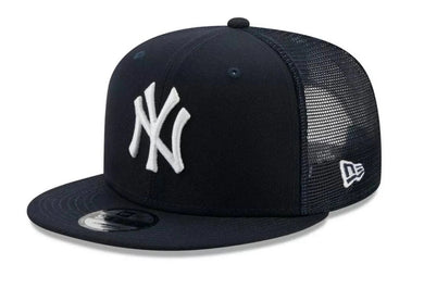 (Youth) New York Yankees New Era MLB Kid 9FIFTY 950 Trucker Mesh Snapback Cap Hat Navy Crown/Visor White Logo