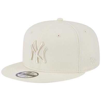 New York Yankees New Era MLB 9FIFTY 950 Snapback Cap Hat Cream Crown/Visor Cream Logo (Color Pack)