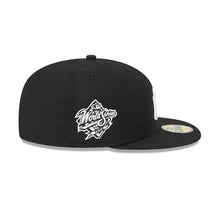 Load image into Gallery viewer, New York Yankees New Era MLB 59FIFTY 5950 Fitted Cap Hat Black Crown/Visor White Logo 1998 World Series Side Patch Gray UV
