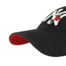 Load image into Gallery viewer, New York Yankees &#39;47 Brand MLB Clean Up Adjustable Cap Hat Black Crown/Visor White with Rose Logo Red UV
