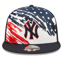 Load image into Gallery viewer, New York Yankees New Era MLB 9FIFTY 950 Snapback Cap Hat White/Navy Crown Navy Visor Navy/Red Logo (2022 4th of July)
