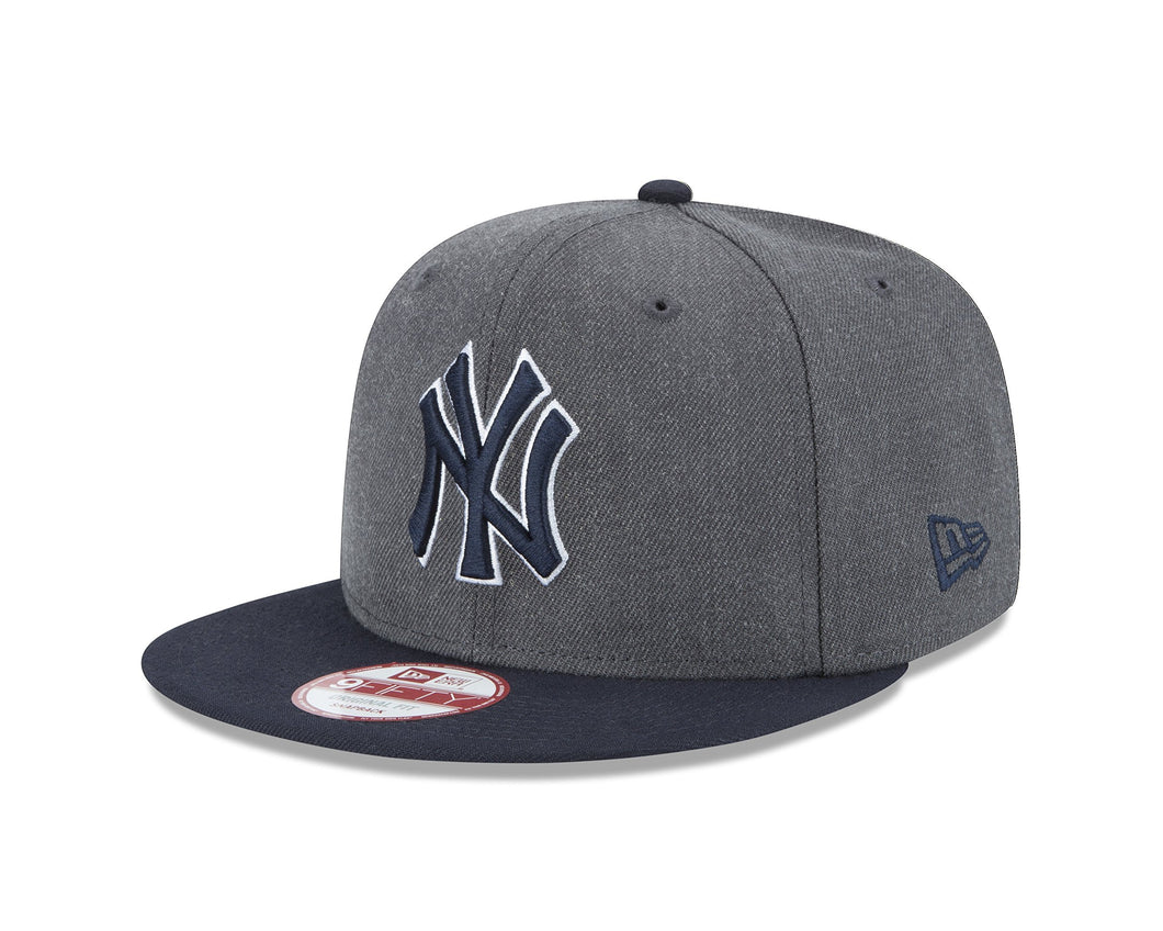 New York Yankees New Era MLB 9FIFTY 950 Snapback Cap Hat Heather Dark Gray Crown Navy Visor Navy/White Logo