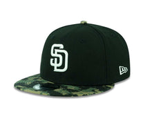 Load image into Gallery viewer, San Diego Padres New Era MLB 9FIFTY 950 Snapback Cap Hat Black Crown Digital Camo Visor White Logo
