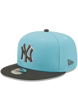 New York Yankees New Era MLB 9FIFTY 950 Snapback Cap Hat Light Blue Crown Dark Gray Visor Dark Gray/White Logo Cream UV (Color Pack)