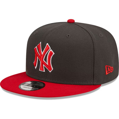 New York Yankees New Era MLB 9FIFTY 950 Snapback Cap Hat Dark Gray Crown Red Visor Red/White Logo (2-Tone Color Pack)