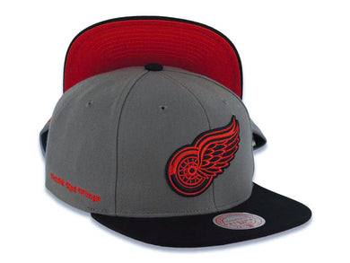 Detroit Red Wings Mitchell & Ness NHL Snapback Cap Hat Dark Gray Crown Black Visor Black/Red Logo Red UV