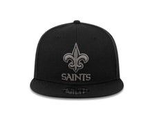 Load image into Gallery viewer, New Orleans Saints New Era NFL 9FIFTY 950 Snapback Cap Hat Black Crown/Visor Gray Logo
