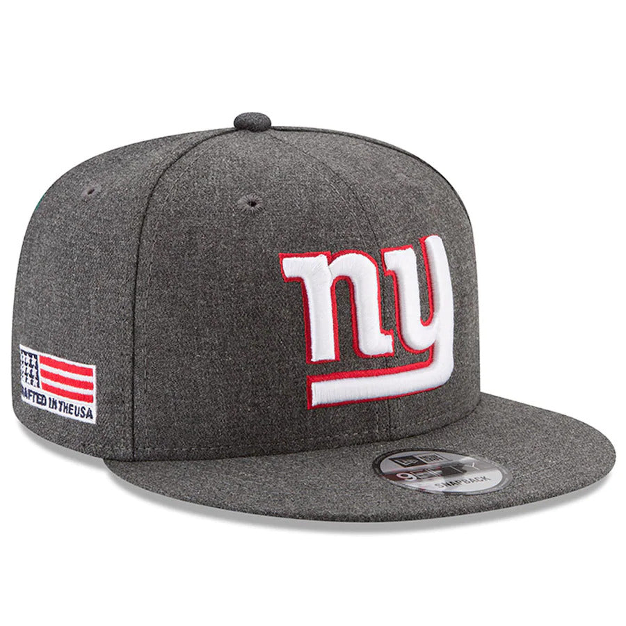 New York Giants New Era NFL 9FIFTY 950 Snapback Cap Hat Heather Dark Gray Crown/Visor Team Color Logo (USA Flag Sidepatch)