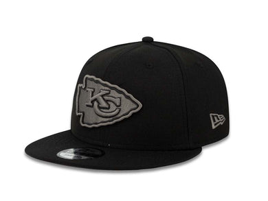 Kansas City Chiefs New Era NFL 9FIFTY 950 Snapback Cap Hat Black Crown/Visor Dark Gray/Black Logo