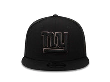 Load image into Gallery viewer, New York Giants New Era 9FIFTY 950 Snapback Cap Hat Black Crown/Visor Black/Dark Gray Logo

