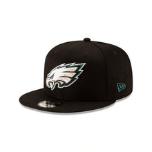 Load image into Gallery viewer, Philadelphia Eagles New Era NFL 9FIFTY 950 Snapback Cap Hat Black Crown/Visor Team Color Logo 
