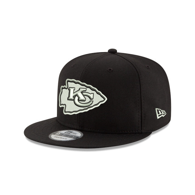 Kansas City Chiefs New Era NFL 9FIFTY 950 Snapback Cap Hat Black Crown/Visor Black/White Logo