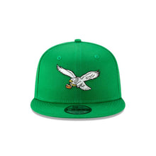 Load image into Gallery viewer, Philadelphia Eagles New Era NFL 9FIFTY 950 Snapback Cap Hat Green Crown/Visor Team Color Retro Logo 
