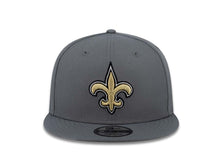 Load image into Gallery viewer, New Orleans Saints New Era NFL 9FIFTY 950 Snapback Cap Hat Dark Gray Crown/Visor Team Color Logo
