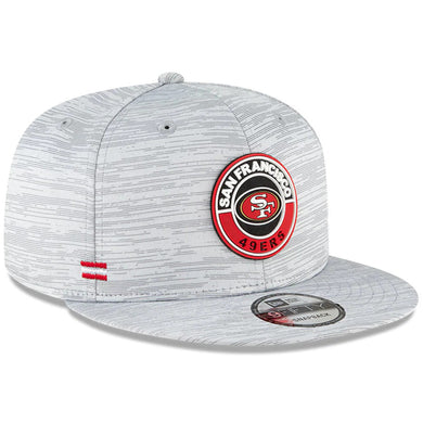 San Francisco 49ers New Era NFL 9FIFTY 950 Snapback Cap Hat Gray Crown/Visor Team Color Logo (2020 Sideline)