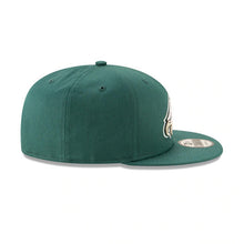 Load image into Gallery viewer, Philadelphia Eagles New Era NFL 9FIFTY 950 Snapback Cap Hat Green Crown/Visor Team Color Logo 
