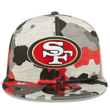 Load image into Gallery viewer, San Francisco 49ers New Era NFL 9FIFTY 950 Snapback Cap Hat Team Color Camo Crown/Visor Team Color Logo (2022 NFL Training Camp)
