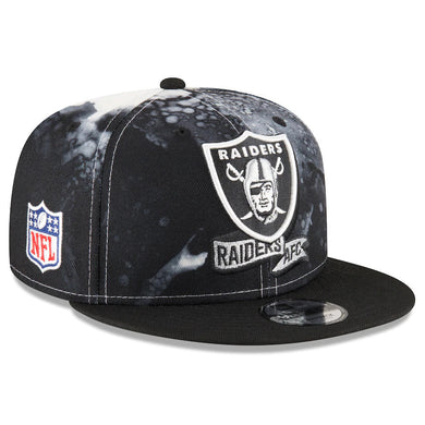 Las Vegas Raiders New Era NFL 9FIFTY 950 Snapback Cap Hat Black/White Crown Black Visor Team Color Logo (2022 Sideline Ink)