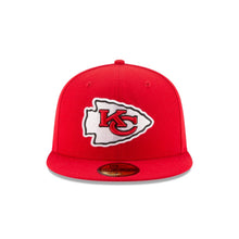 Load image into Gallery viewer, Kansas City Chiefs New Era NFL 59FIFTY 5950 Fitted Sideline Cap Hat Red Crown/Visor Team Color Logo
