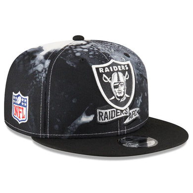 Las Vegas Raiders New Era 9FIFTY 950 Snapback Cap Hat Black/White Crown Black Visor Team Color Logo Black UV (2022 Sideline Ink)