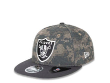 Load image into Gallery viewer, Oakland Raiders New Era NFL 9FIFTY 950 Snapback Cap Hat Camo Crown Dark Gray Visor Team Color Logo
