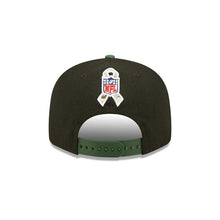 Load image into Gallery viewer, Green Bay Packers New Era NFL 9FIFTY 950 Snapback Cap Hat Black Crown Green Visor Camo Logo (2022 Salute To Service)
