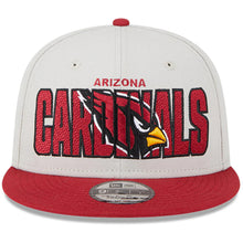 Load image into Gallery viewer, Arizona Cardinals New Era NFL 9FIFTY 950 Snapback Cap Hat Stone Crown Maroon Visor Team Color Logo (2023 Draft On Stage)
