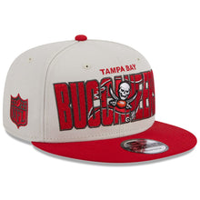 Load image into Gallery viewer, Tampa Bay Buccaneers New Era NFL 9FIFTY 950 Snapback Cap Hat Stone Crown Red Visor Team Color Logo (2023 Draft On Stage)

