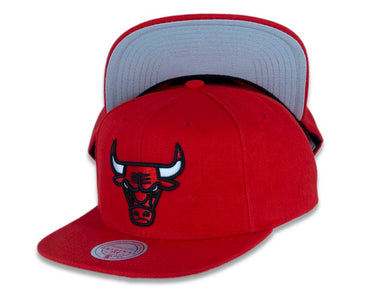 Chicago Bulls Mitchell & Ness NBA Snapback Cap Hat Red Crown/Visor Team Color Logo