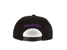 Load image into Gallery viewer, Los Angeles Lakers Mitchell &amp; Ness NBA Snapback Cap Hat Black Crown/Visor Team Color Logo (Keep It Simple)
