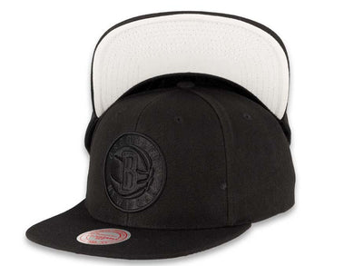 Mitchell & Ness Snapback Brooklyn Nets Blackout Pop Under White UV