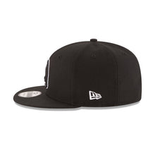 Load image into Gallery viewer, Atlanta Hawks New Era NBA 9FIFTY 950 Snapback Cap Hat Black Crown/Visor Black/White Logo 
