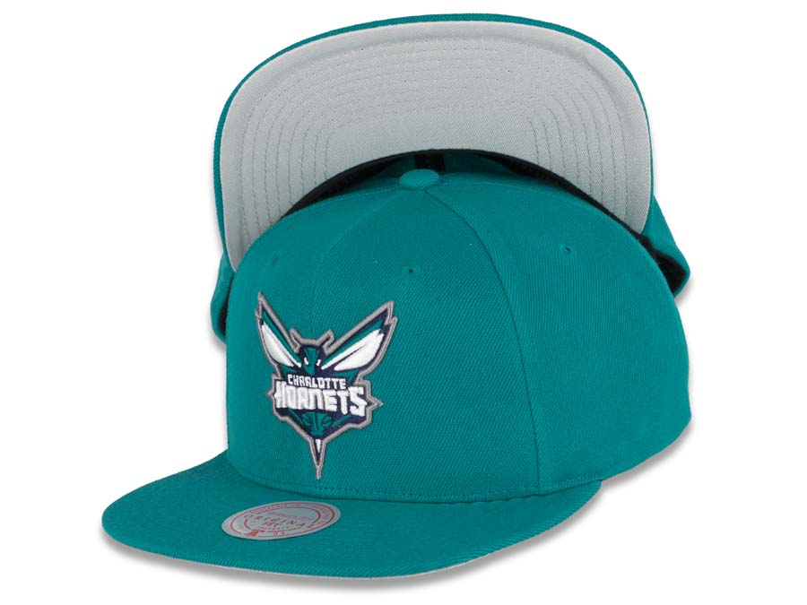 Charlotte Hornets Mitchell & Ness NBA Snapback Cap Hat Teal Crown/Visor Team Color Logo