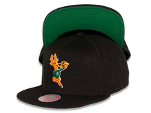 Load image into Gallery viewer, Milwaukee Bucks Mitchell &amp; Ness NBA Snapback Cap Hat Black Crown/Visor Team Color HWC Logo
