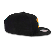 Load image into Gallery viewer, Milwaukee Bucks Mitchell &amp; Ness NBA Snapback Cap Hat Black Crown/Visor Team Color HWC Logo
