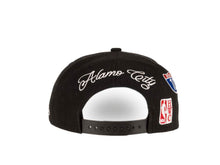 Load image into Gallery viewer, San Antonio Spurs Mitchell &amp; Ness NBA Snapback Cap Hat Black Crown/Visor Team Color HWC Logo With Multiple Patches (Hyperlocal)
