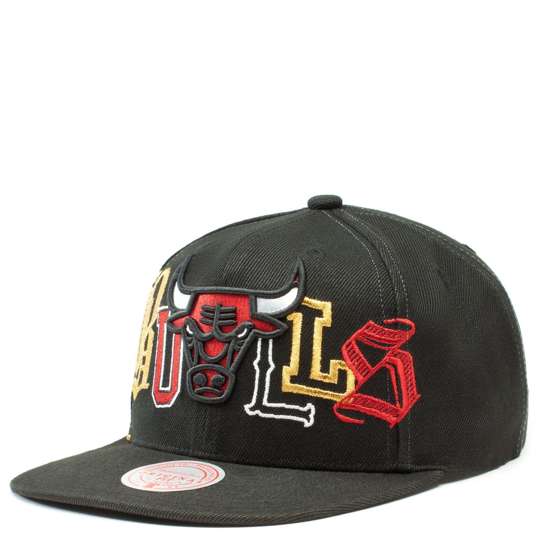 Chicago Bulls Mitchell & Ness NBA Snapback Cap Hat Black Crown/Visor Red/White/Metallic Gold Logo (Hype Type)