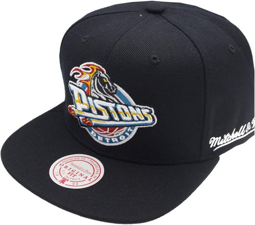 Detroit Pistons Mitchell & Ness NBA Snapback Cap Hat Black Crown/Visor Team Color Logo English Text/Script Back Logo