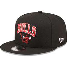 Load image into Gallery viewer, Chicago Bulls New Era NBA 9FIFTY 950 Snapback Cap Hat Black Crown/Visor Team Color Logo with State Map (Logo State)
