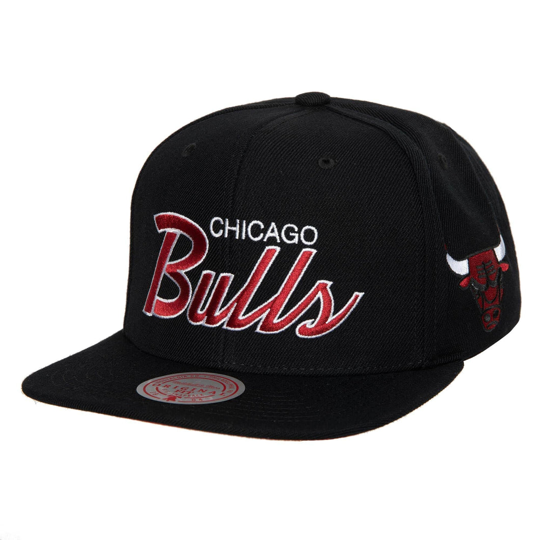 Chicago Bulls Mitchell & Ness NBA Snapback Cap Hat Black Crown/Visor Red/White Script Logo