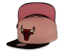 Load image into Gallery viewer, Mitchell &amp; Ness Snapback Chicago Bulls Light Pink Crown Black Visor Pink UV Easter
